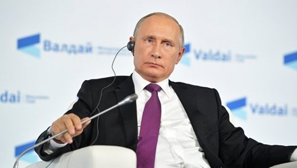 Путин: беженцы с Украины должны иметь возможность остаться в России