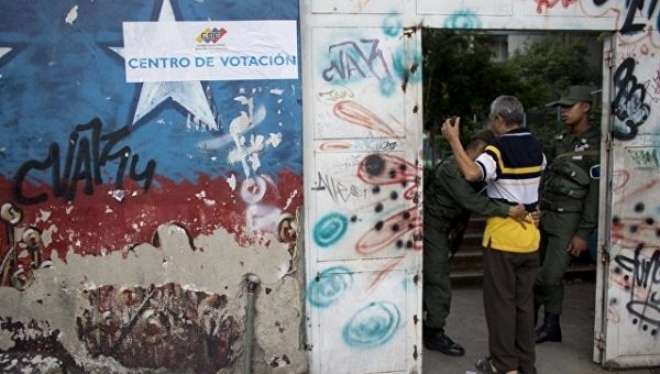 Венесуэльская оппозиция требует полного пересчета голосов по итогам выборов