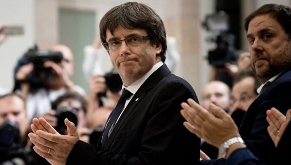 Главе Каталонии дали три дня на обращение к Сенату