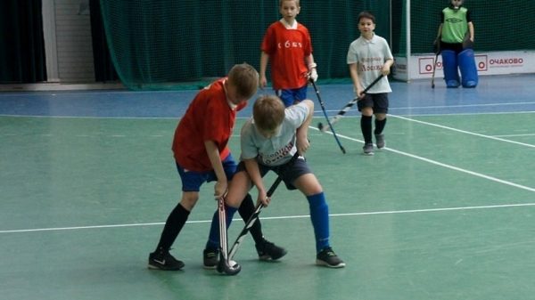 Детская команда из Электростали выиграла турнир по индорхоккею «Озерные старты» в Беларуси