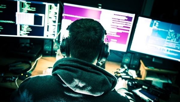 США обвинили двух граждан Румынии в хакерской атаке на компьютеры полиции