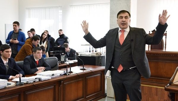 Плюс для рейтинга: Саакашвили отправили под ночной домашний арест