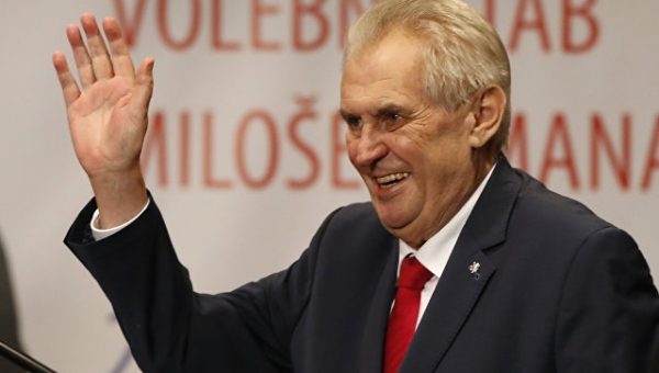 Словацкий премьер поздравил Земана с победой на выборах