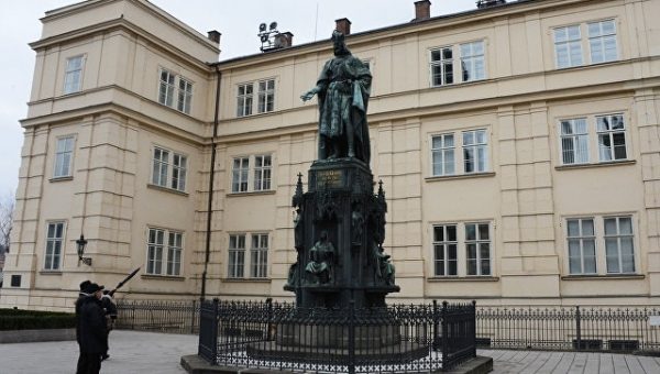 В историческом центре Праги запретили распивать алкоголь на улицах