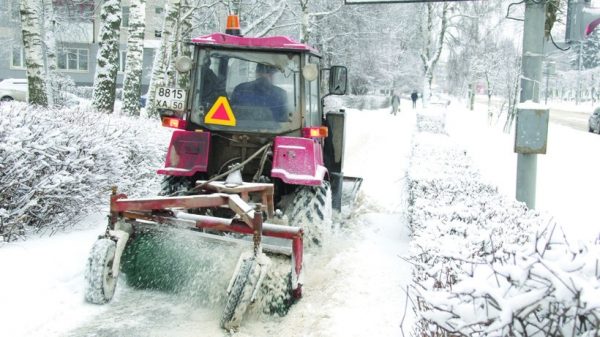 Свыше 200 человек задействовали в Лобне для борьбы с последствиями снегопада