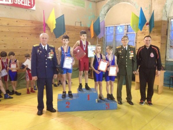 Солнечногорские борцы завоевали 9 медалей на XV традиционном открытом турнире Вышнего Волочка по спортивной борьбе