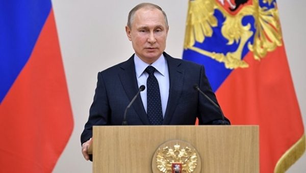 Путин ратифицировал протокол о списании остатка долга Киргизии