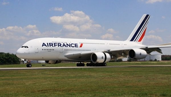 Персонал авиакомпании Air France проведет забастовку