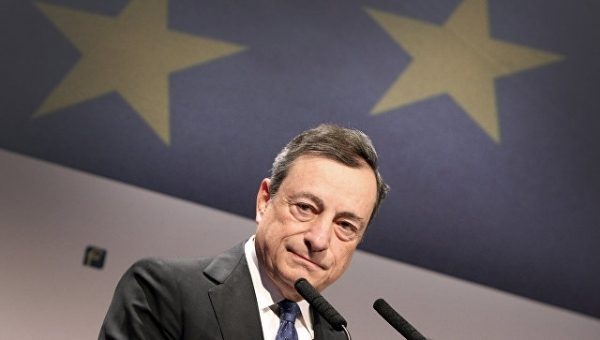 ЕЦБ не участвует в переговорах об отделении Британии от ЕС, заявил Драги