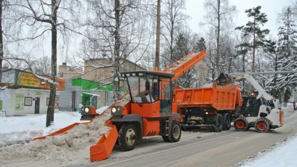 Почти 13 тыс. кубометров снега вывезли с дорог Подмосковья за прошедшие сутки