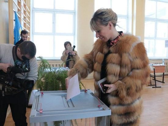 Мария Захарова перечитала Конституцию, чтобы как следует проголосовать на выборах