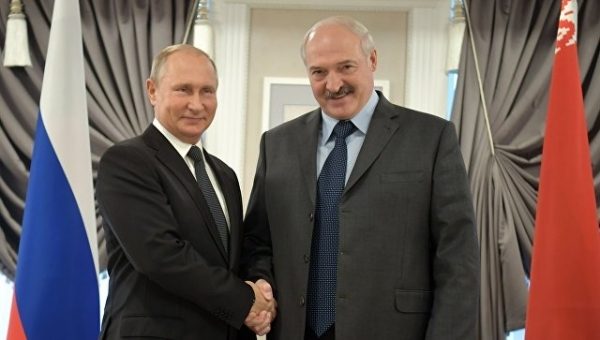Лукашенко показал Путину малую родину