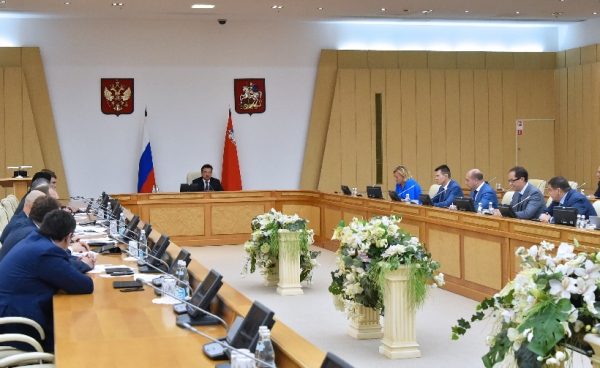 Губернатор проведет расширенное заседание правительства Подмосковья 7 ноября