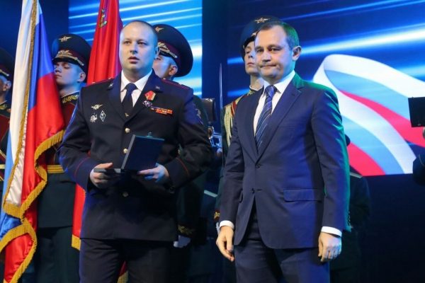 Игорь Брынцалов наградил заслуженных сотрудников органов внутренних дел