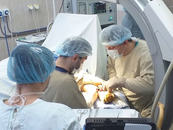 Врачи Ступинской центральной районной клинической больницы провели показательную операцию остеосинтеза лучевой кости пластиной
