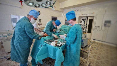 Подмосковные врачи прооперировали ребенка, сбитого курьером