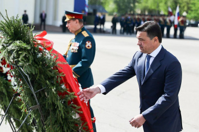 Андрей Воробьев поздравил военнослужащих 4 полка дивизии Дзержинского с праздником