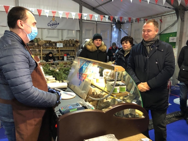 Сергей Воскресенский открыл в подмосковном Красногорске сельскохозяйственную ярмарку «Сырная гонка»