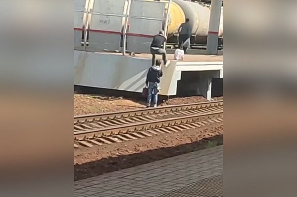 Безбилетников на железной дороге засек житель Люберц
