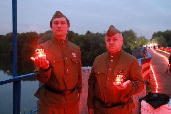 Почти 4 тысячи свечей зажгли в Красногорске в память о погибших в Великой Отечественной войне