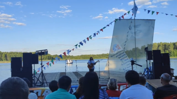 Жительница Солнечногорска стала лучшей в исполнении патриотической авторской песни на Межрегиональном фестивале