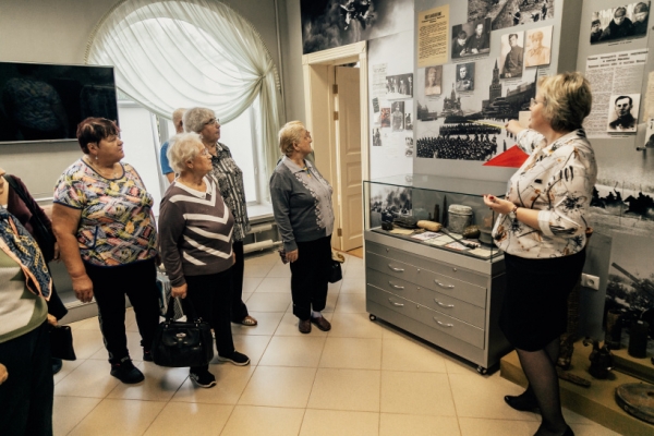 Долголетам Солнечногорска рассказали об истории родного округа