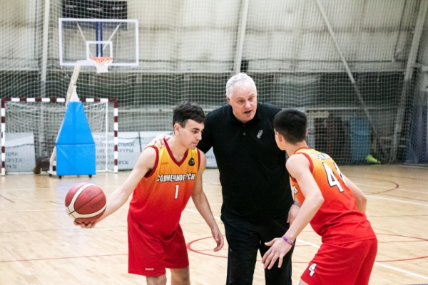 Прославленный баскетболист Дмитрий Шакулин провел тренировку с воспитанниками спортшколы Солнечногорска
