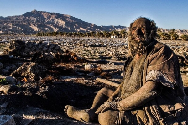 Самый грязный человек в мире скончался после того, как впервые за десятки лет помылся