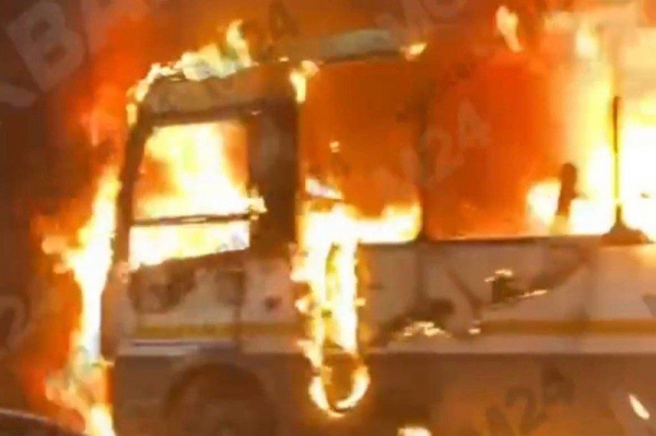 Установлена причина сильного возгорания автобуса в Москве 