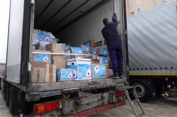 Три фуры с гуманитарной помощью отправились из Рузы на Донбасс