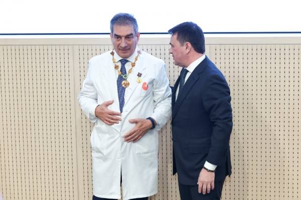 Андрей Воробьев поздравил коллектив госпиталя «Лапино» с 10-летием