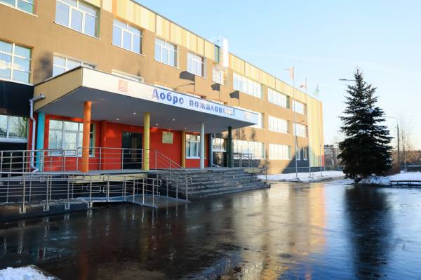 Андрей Воробьев лично осмотрел Ложковскую школу в Солнечногорске после капитального ремонта 