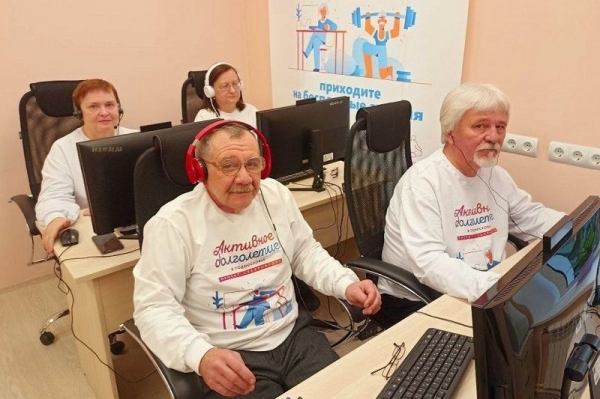 Свыше 76 тысяч подмосковных пенсионеров прошли бесплатные курсы компьютерной грамотности